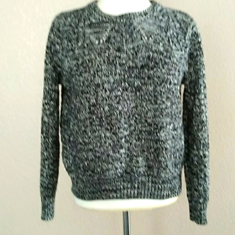 Forever 21 Womans Knit Sweater